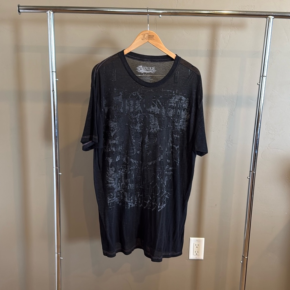 Men’s Helix sheer T-Shirt. Size XL.